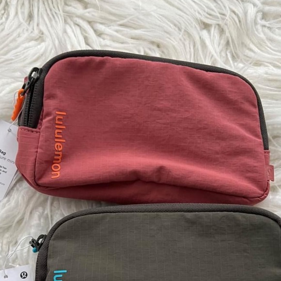 Brier Rose Mini everywhere belt bag lululemon - Picture 2 of 5